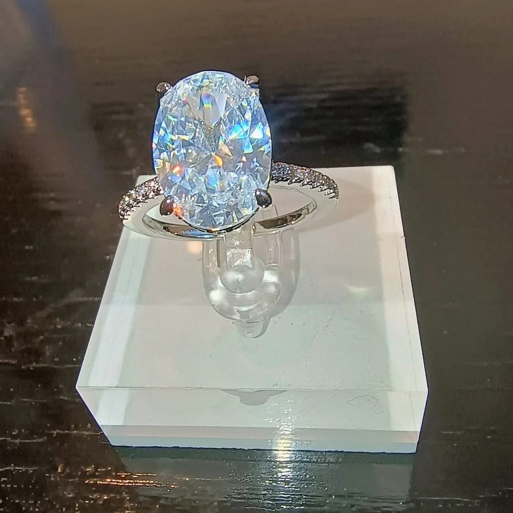 Fashion Jewelry Silver Sparkling Ring Size 10 - Picture 11 of 17